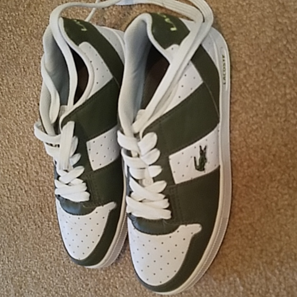 Lacoste Women's Tennis Shoes, size 7 1/2, New